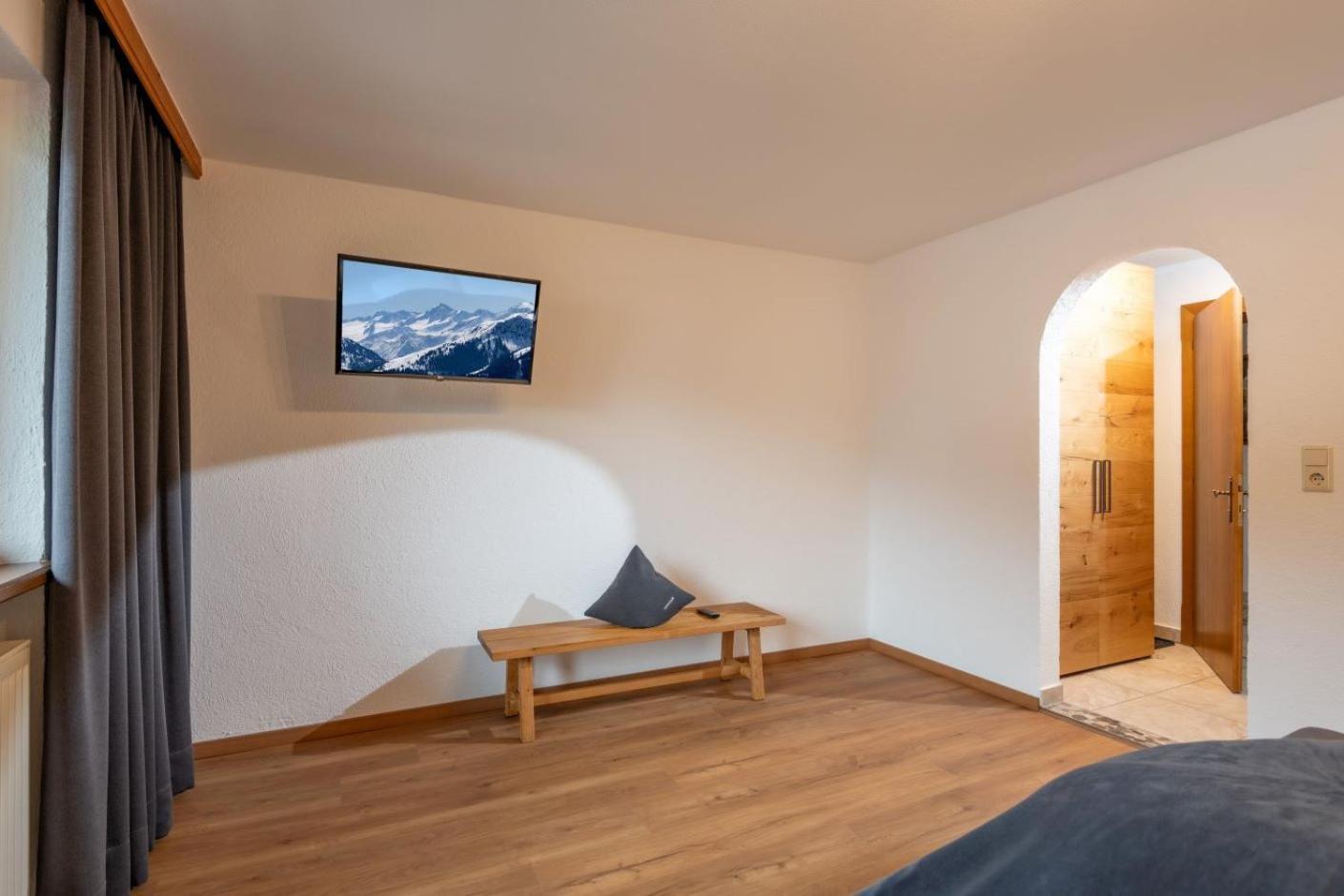 Haus Schroll Apartment Рид им Цилертал Екстериор снимка