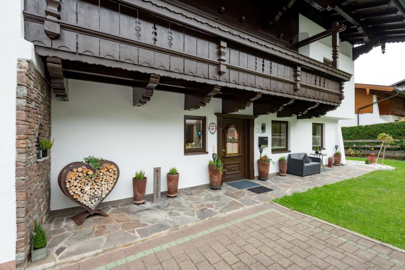 Haus Schroll Apartment Рид им Цилертал Екстериор снимка